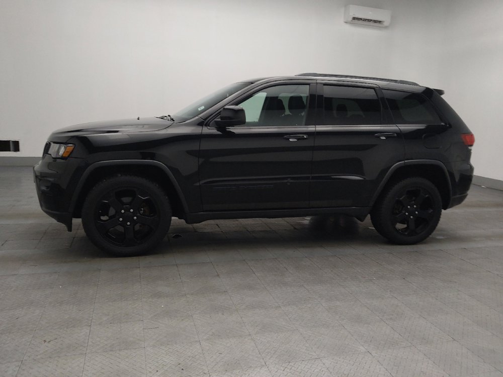 Used 2019 Jeep Grand Cherokee Laredo image 2