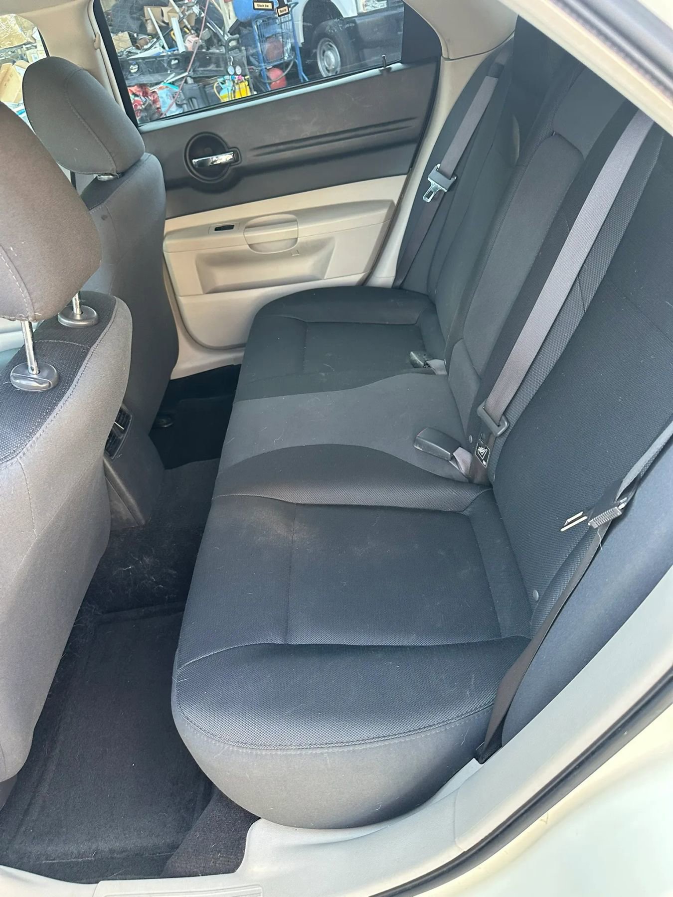 Used 2005 Dodge Magnum SE w/ Convenience Group I RWD image 13