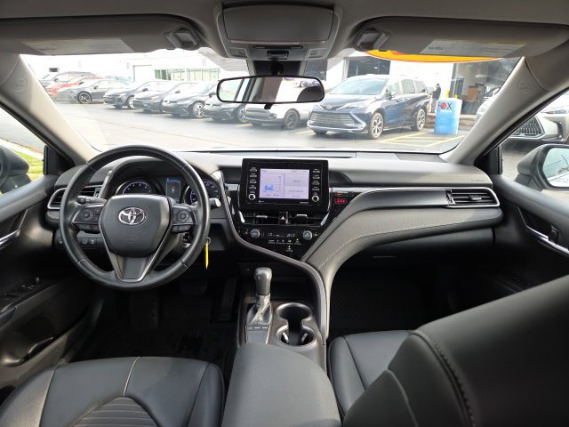 Used 2022 Toyota Camry SE FWD image 21
