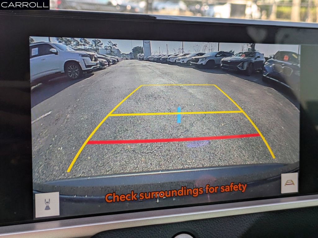 Used 2023 Toyota Crown Limited image 23