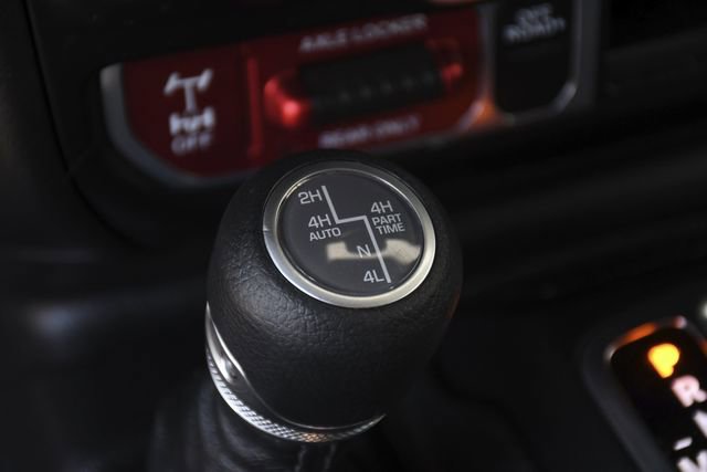 Used 2024 Jeep Wrangler Willys image 13