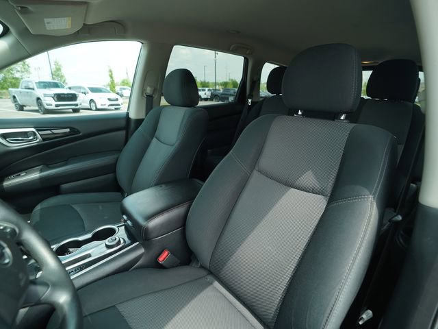 Used 2020 Nissan Pathfinder S AWD/4WD image 35
