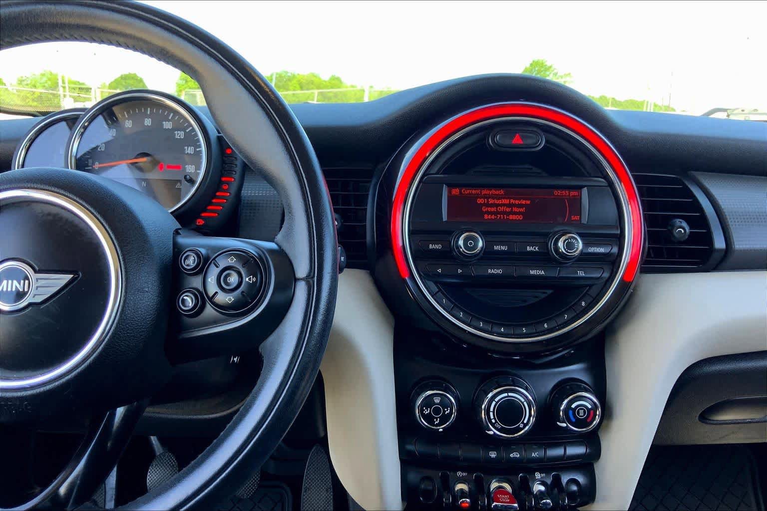 Used 2014 MINI Cooper 2-Door Hardtop image 7