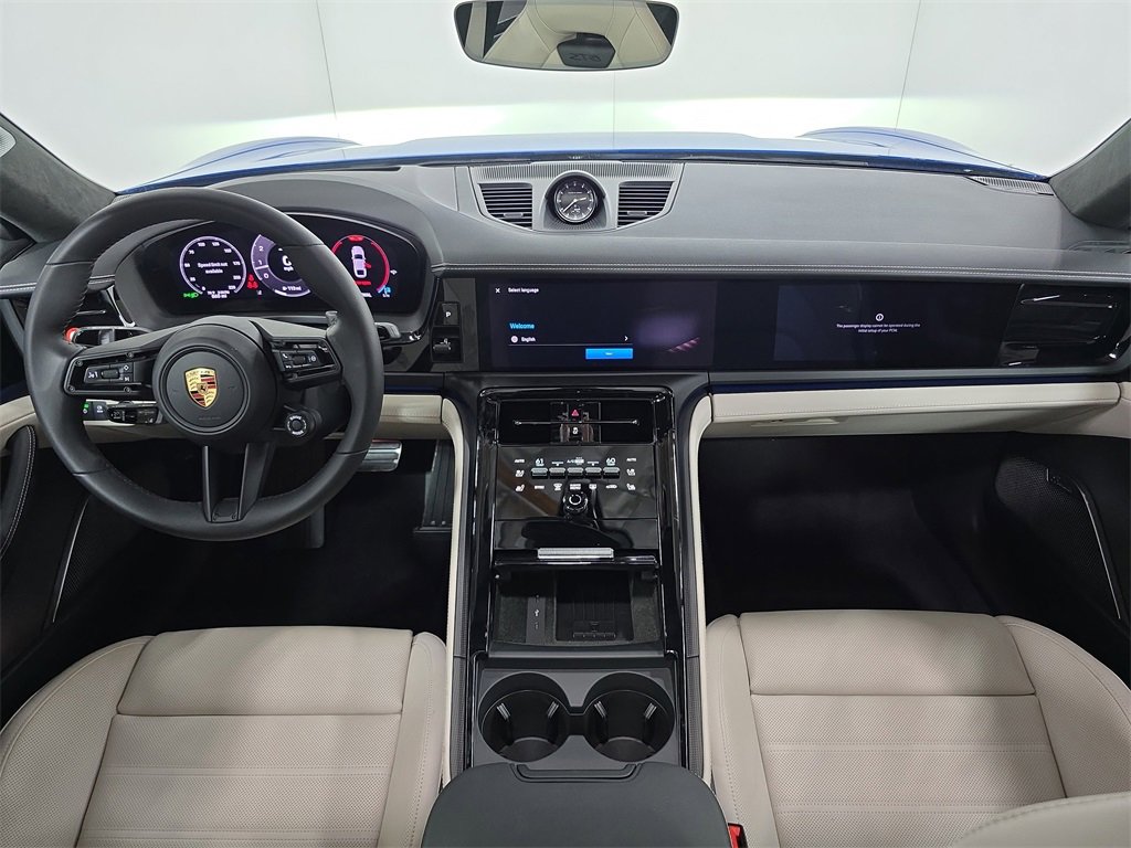 Certified 2025 Porsche Panamera GTS image 13