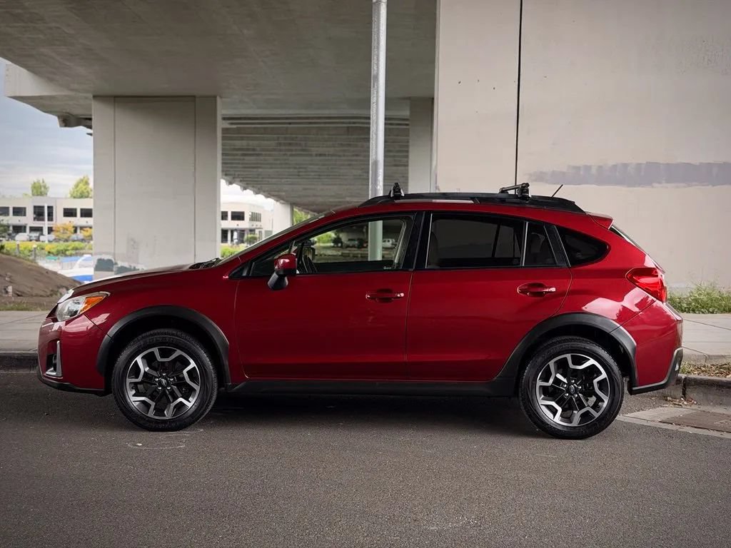 Used 2017 Subaru Crosstrek 2.0i Premium AWD/4WD image 5