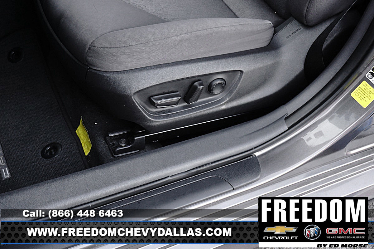 Used 2022 Toyota Camry LE image 30