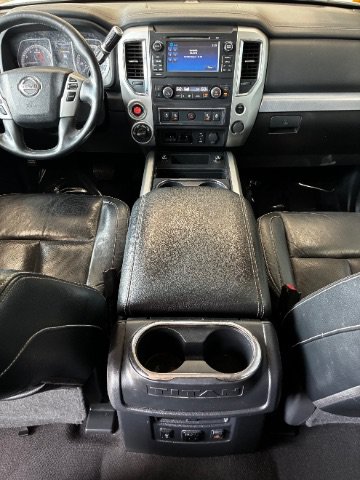 Used 2017 Nissan Titan PRO-4X w/ Pro-4x Convenience Package AWD/4WD image 20