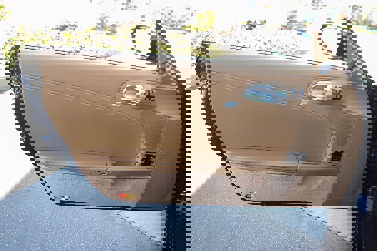 Used 2008 Porsche Cayman Coupe w/Preferred Pkg image 32