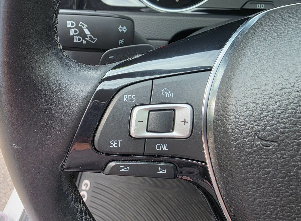 Used 2016 Volkswagen Golf SEL w/ Lighting Package (SEL) image 18