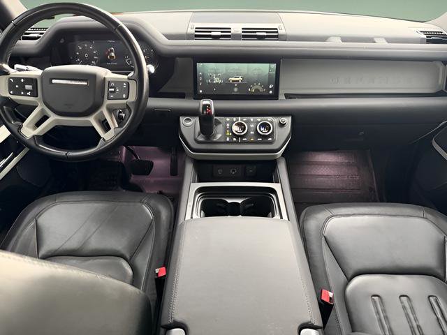 Used 2021 Land Rover Defender 110 X-Dynamic SE image 7