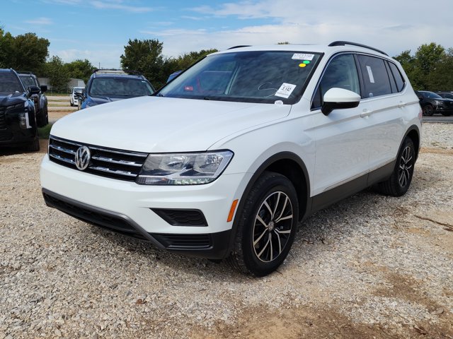 Used 2021 Volkswagen Tiguan SE FWD image 3