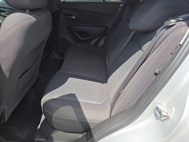 Used 2019 Chevrolet Trax LS w/ Tint and Cruise Package FWD image 12