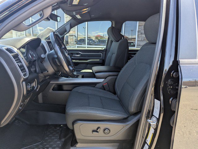 Used 2019 RAM 1500 Big Horn AWD/4WD image 11