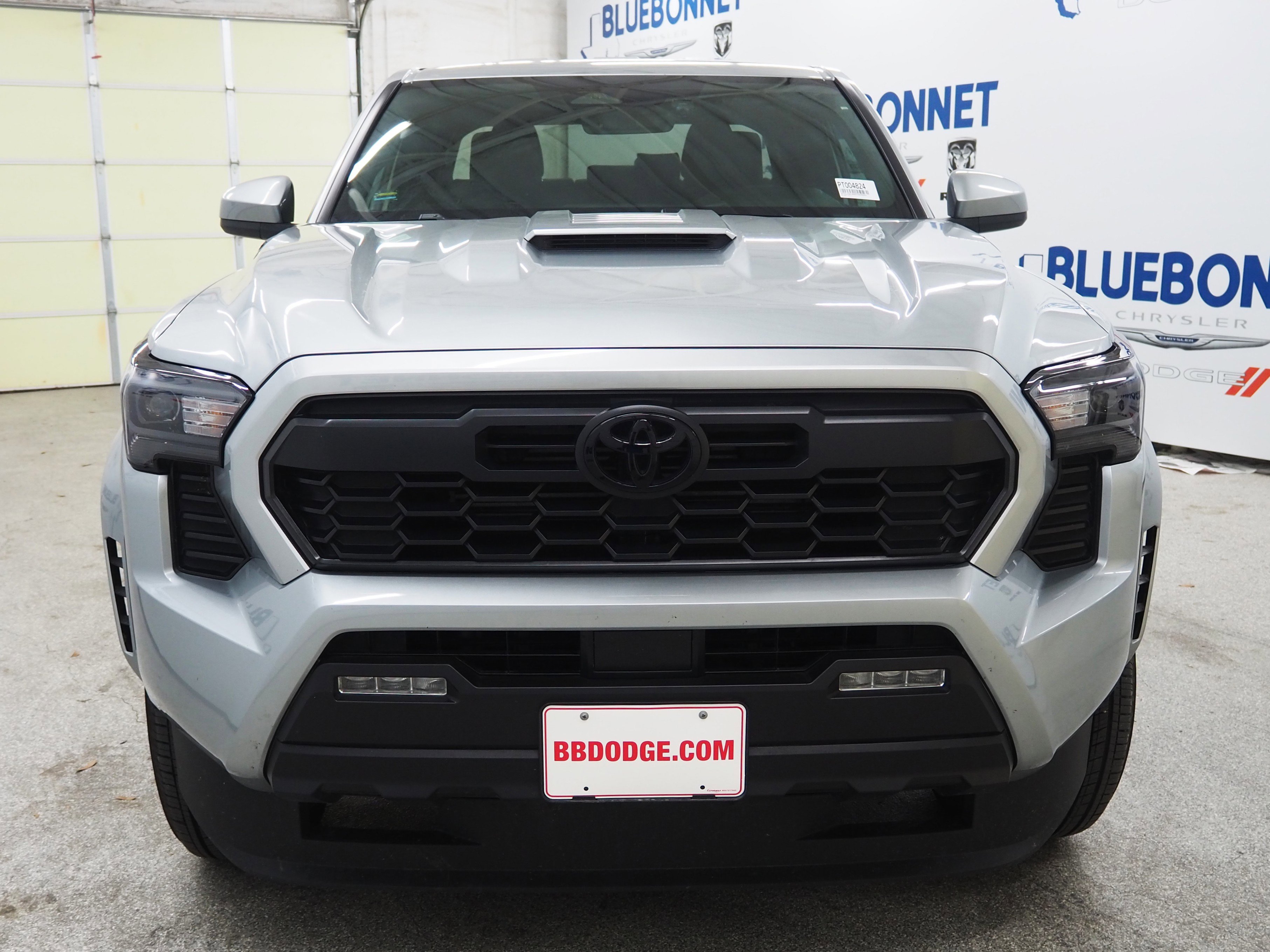 Used 2024 Toyota Tacoma 4x4 Double Cab Hybrid image 3