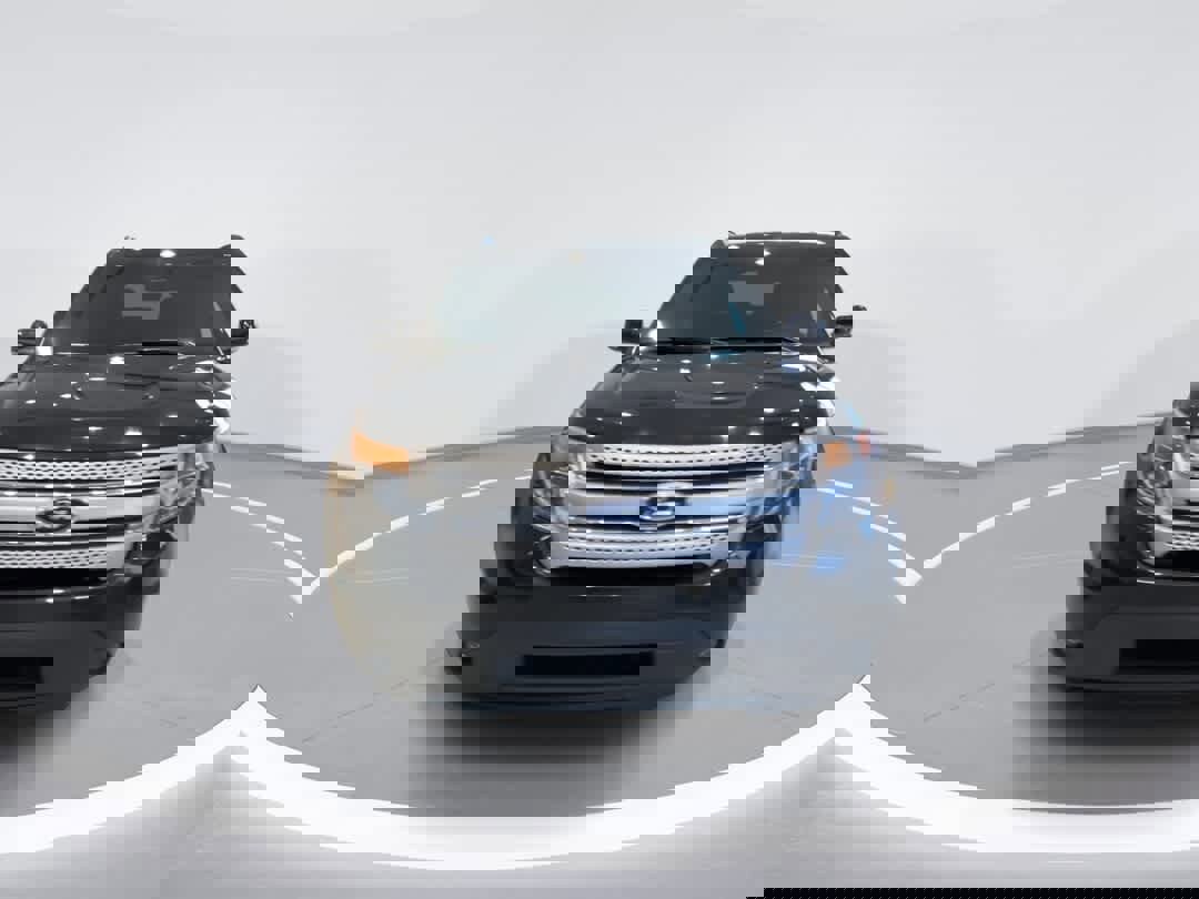 Used 2013 Ford Explorer XLT AWD/4WD image 3