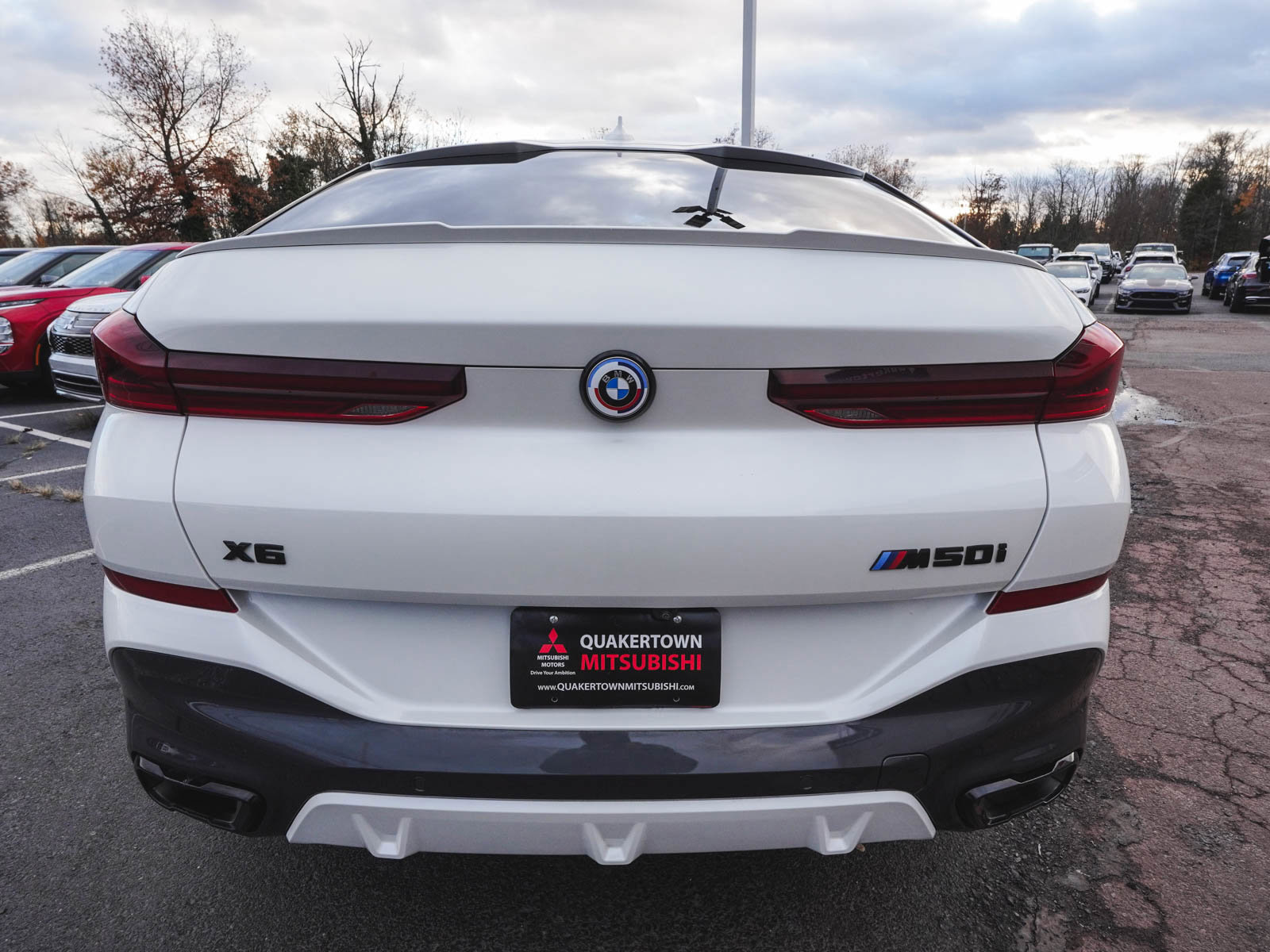 Used 2023 BMW X6 xDrive40i w/ M Sport Package image 6