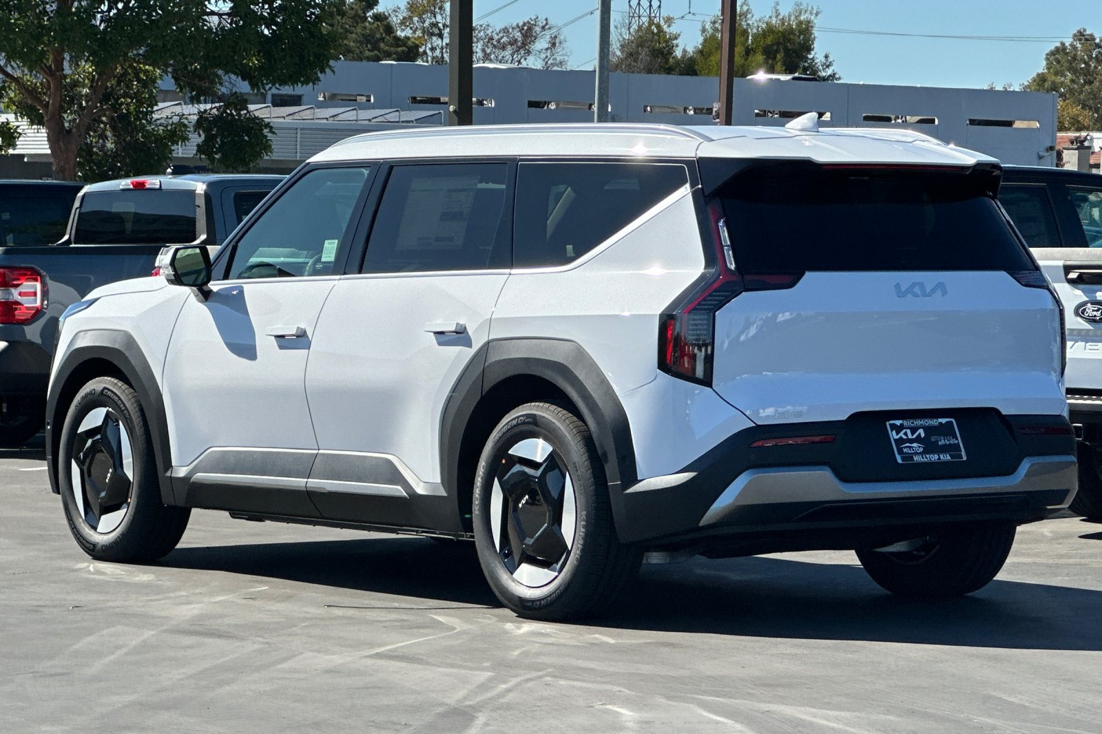 New 2026 Kia EV9 Wind AWD/4WD image 6