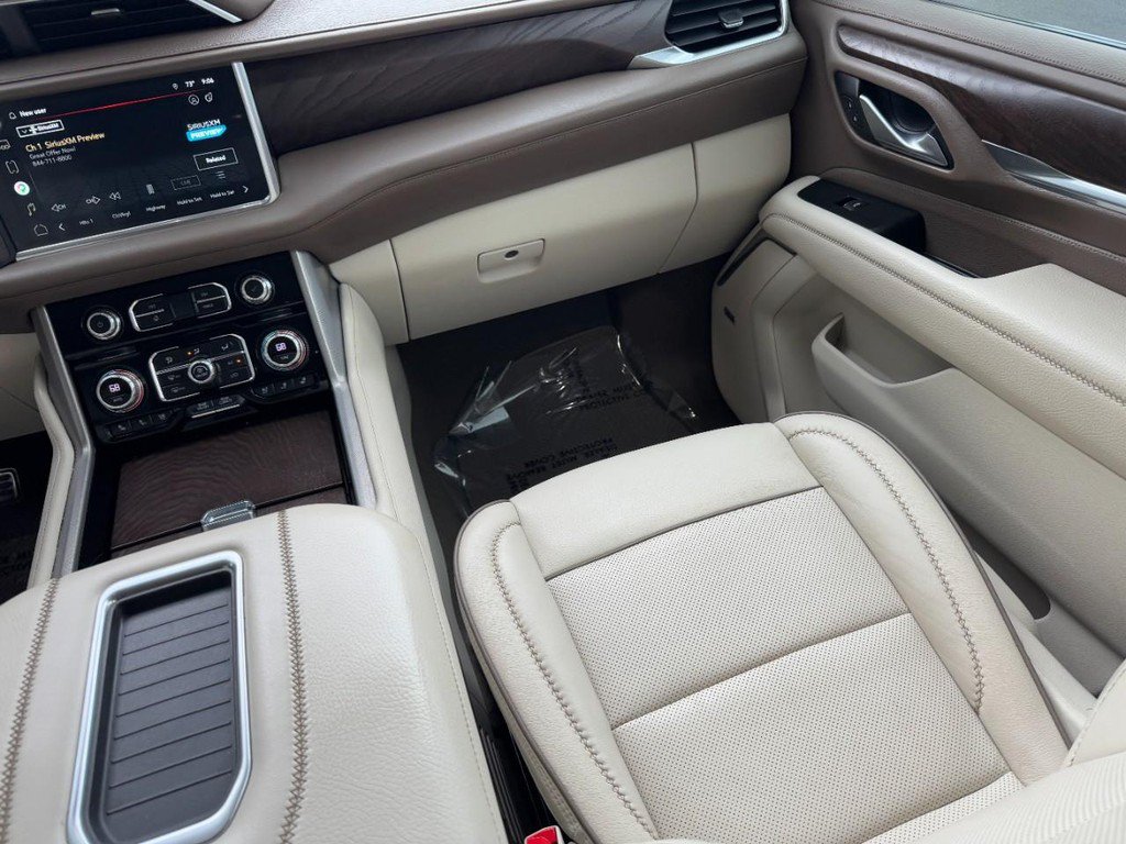 Used 2022 GMC Yukon Denali AWD/4WD image 19