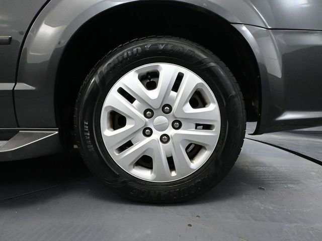 Used 2017 Dodge Grand Caravan SE w/ Power Window Group image 16