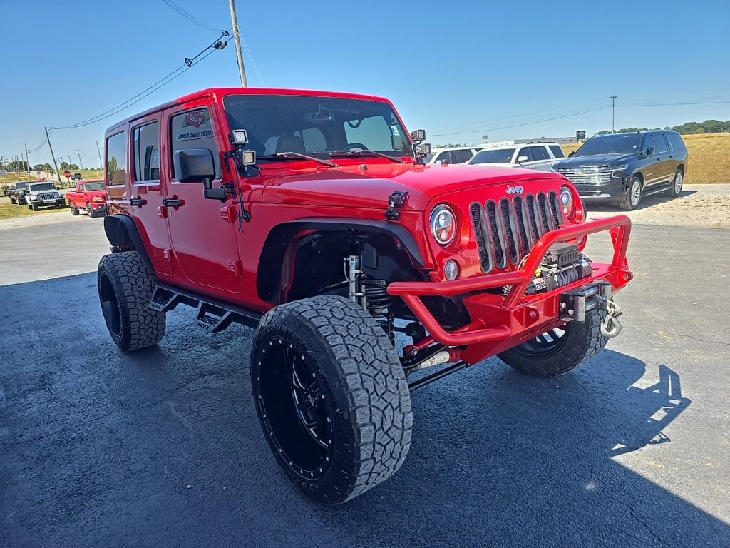 Used 2015 Jeep Wrangler Unlimited Sahara w/ Max Tow Package image 9
