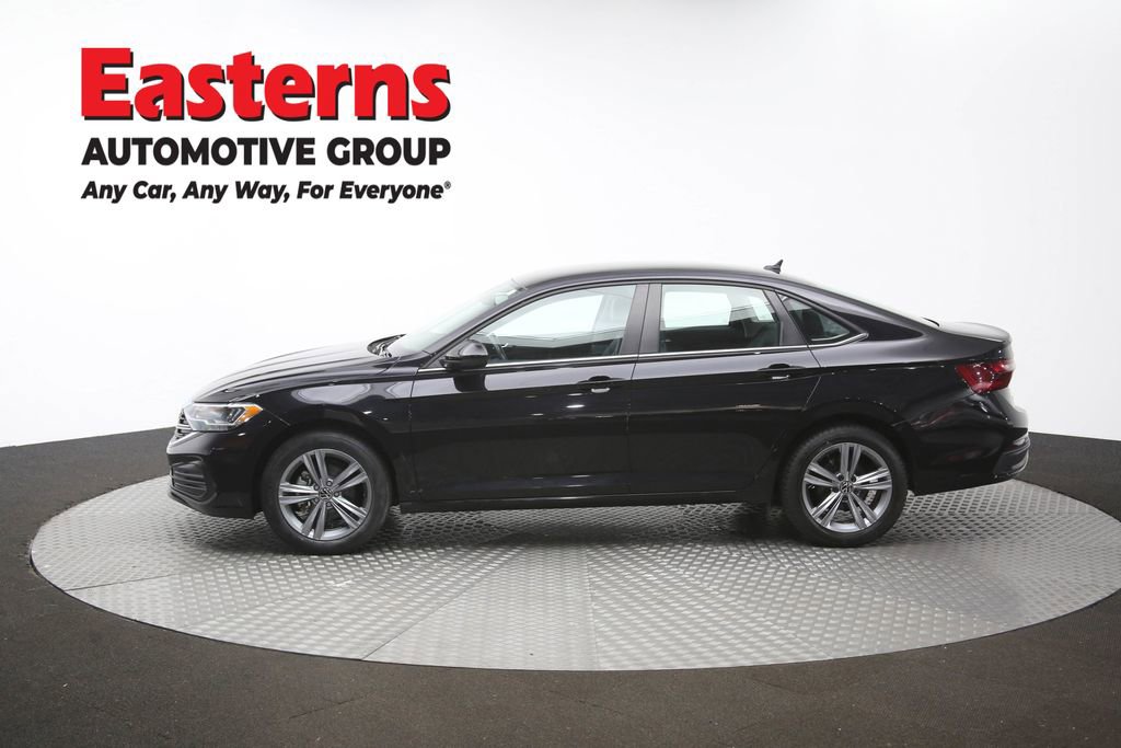 Used 2024 Volkswagen Jetta SE FWD image 58