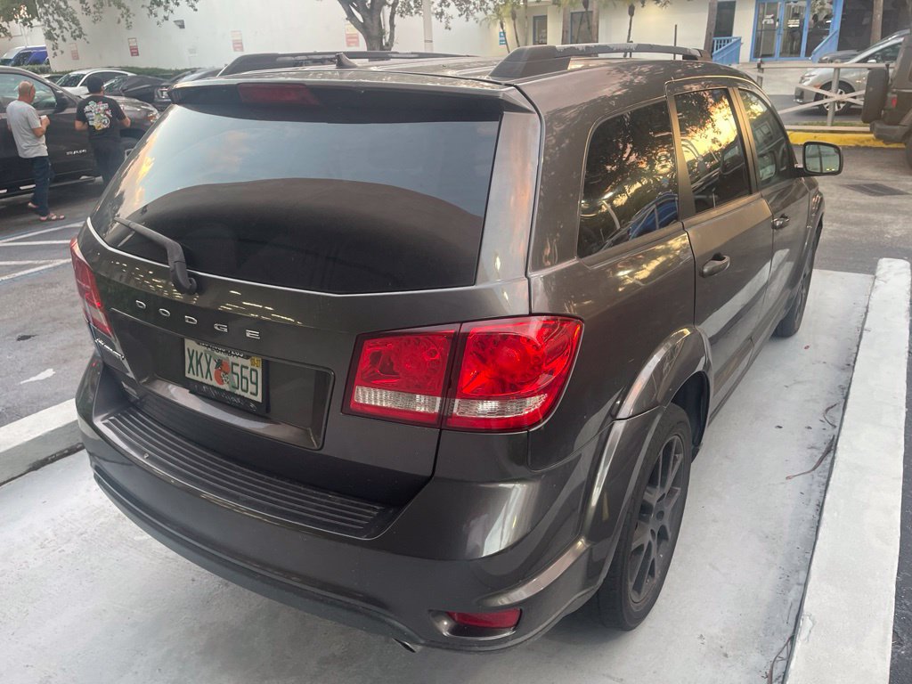Used 2018 Dodge Journey SXT w/ Blacktop Package FWD image 6