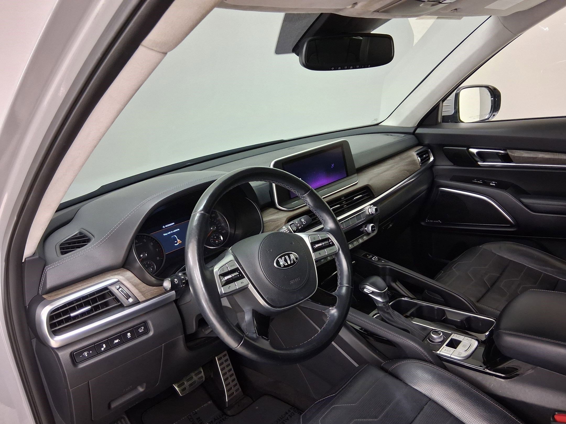 Used 2021 Kia Telluride SX w/ SX Prestige Package AWD/4WD image 2