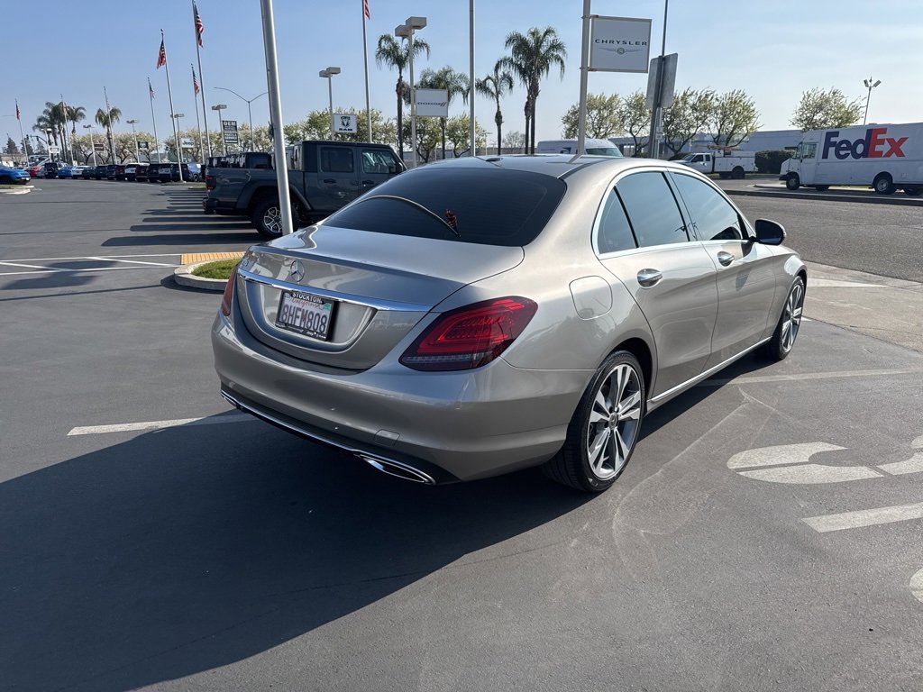 Used 2019 Mercedes-Benz C 300 Sedan image 4