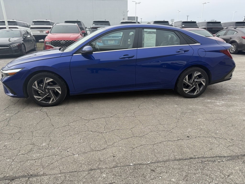 Used 2025 Hyundai Elantra Limited