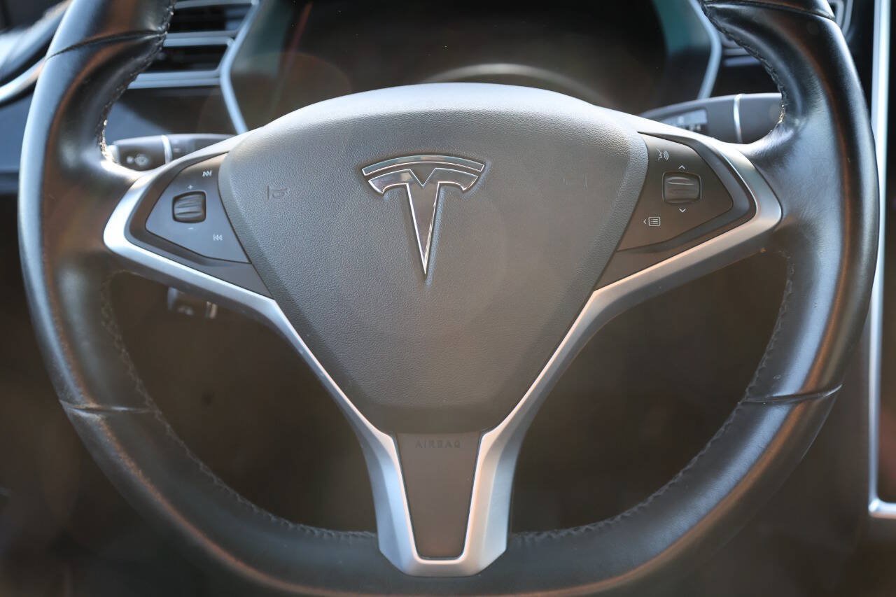 Used 2018 Tesla Model X 75D AWD/4WD image 18