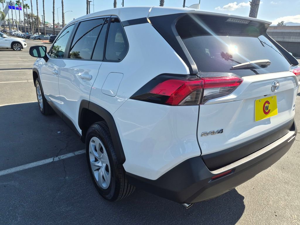 Used 2025 Toyota RAV4 LE image 5