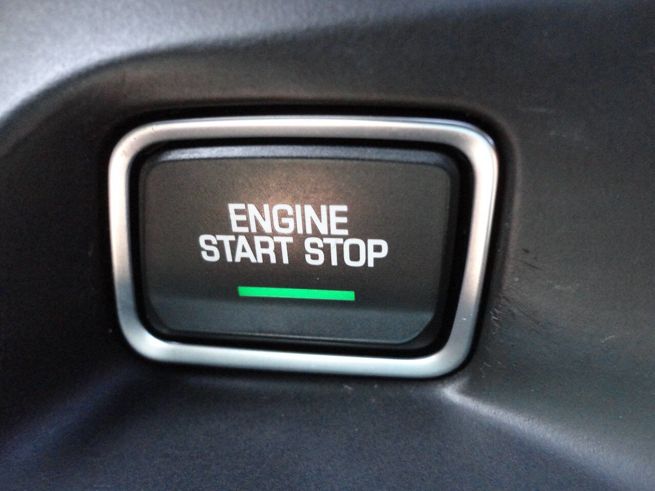 Used 2016 Chevrolet Camaro LT image 28