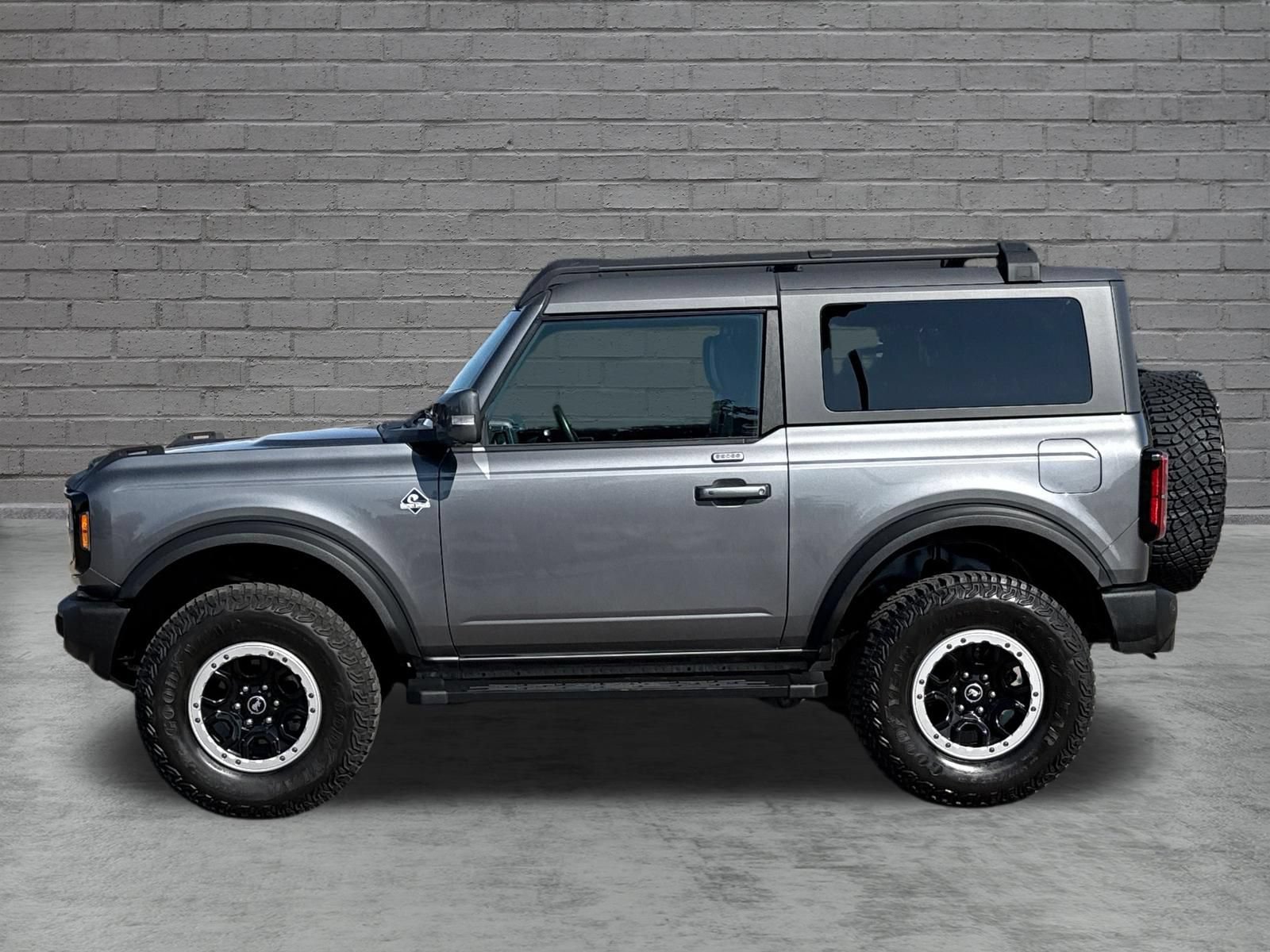 Used 2023 Ford Bronco Outer Banks w/ Sasquatch Package AWD/4WD image 6