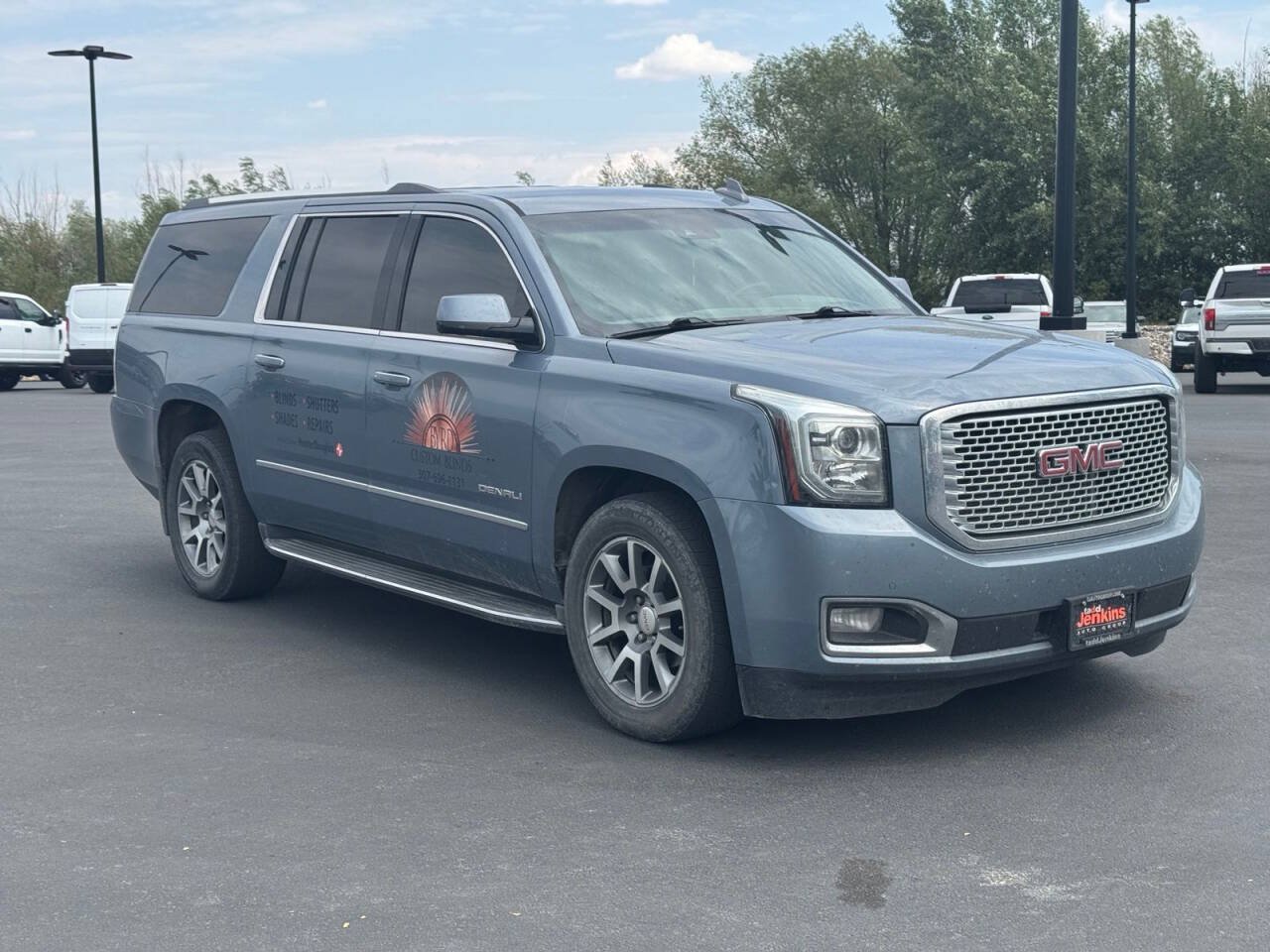 Used 2016 GMC Yukon XL Denali AWD/4WD image 9
