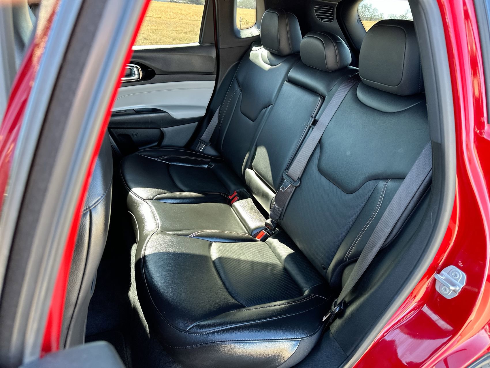 Used 2023 Jeep Compass Limited image 21
