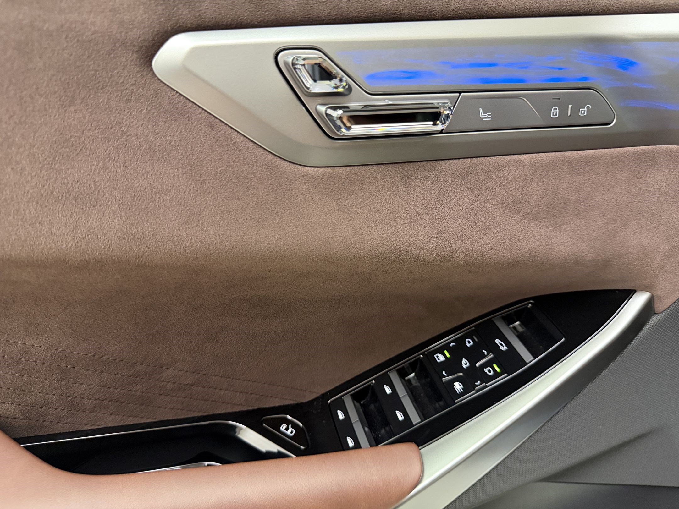New 2027 BMW X5 xDrive40i AWD/4WD image 15