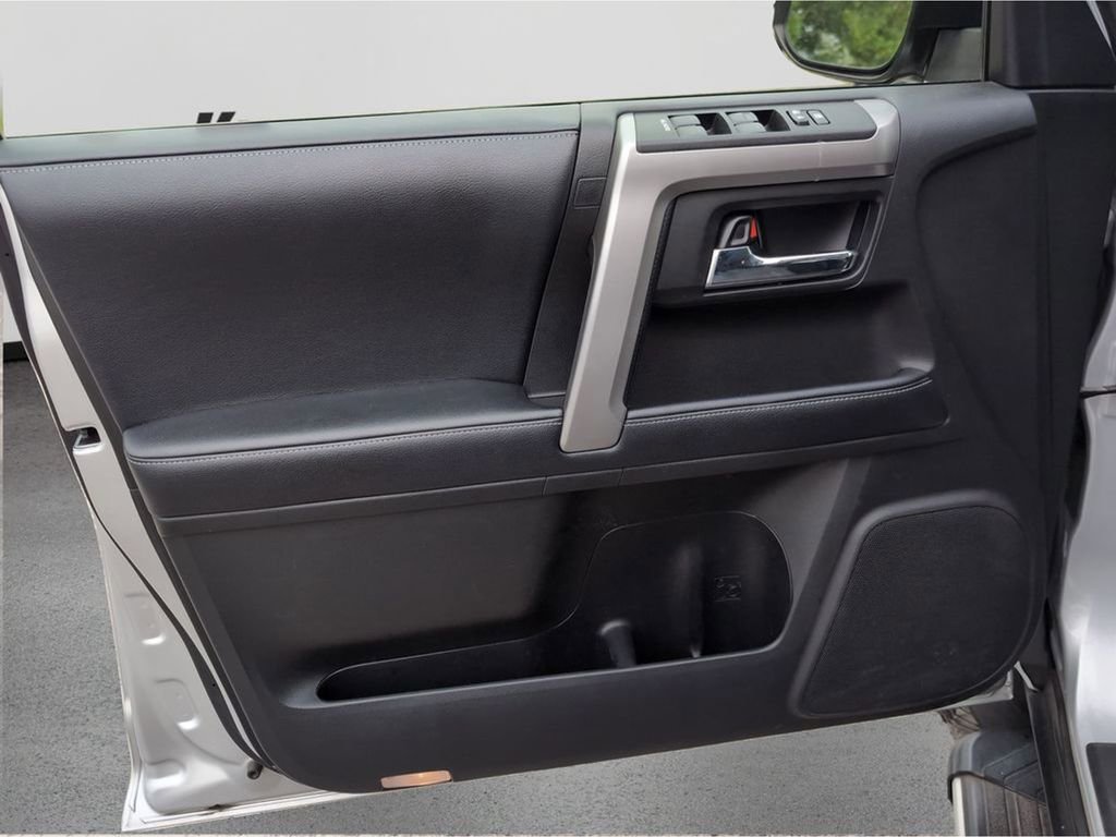 Used 2019 Toyota 4Runner SR5 image 25