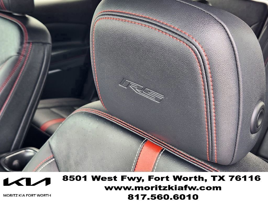 Used 2024 Chevrolet Traverse RS FWD image 15