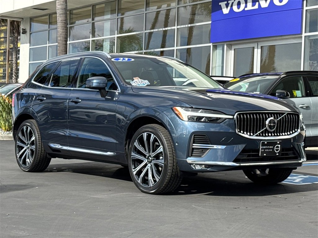 Certified 2023 Volvo XC60 B5 Ultimate w/ Climate Package image 7