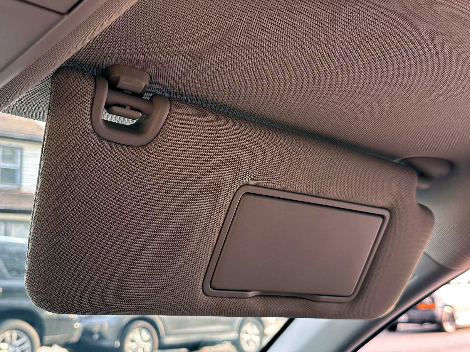 Used 2025 Honda Accord SE image 28