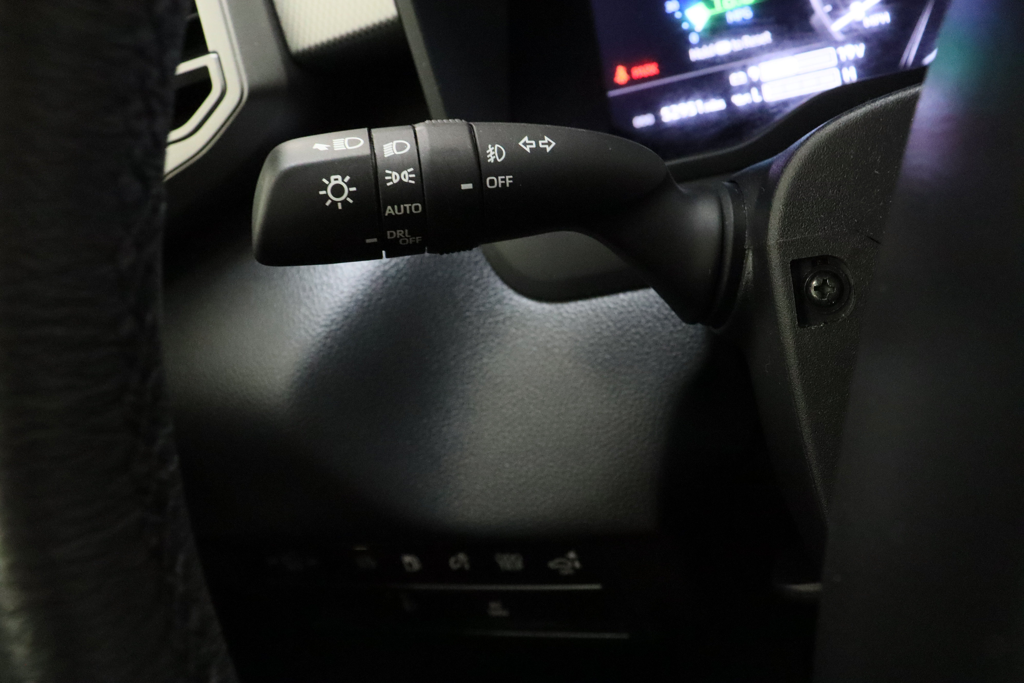 Used 2024 Toyota Tundra Limited w/ Power Package AWD/4WD image 27