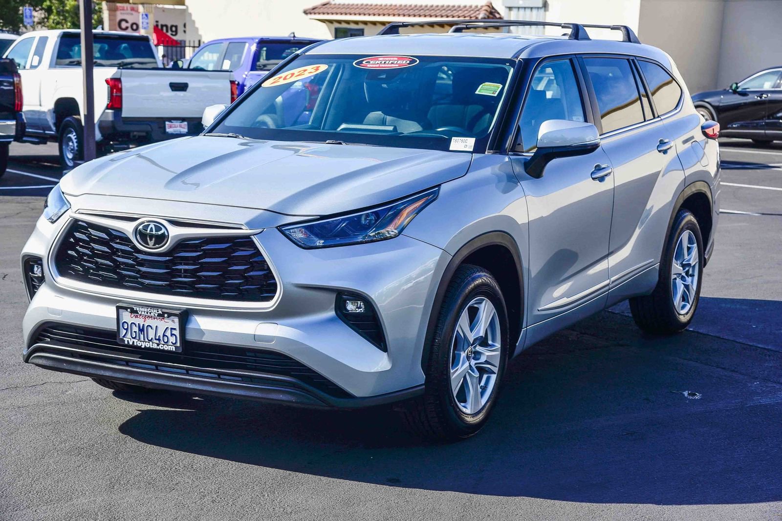 Certified 2023 Toyota Highlander LE image 3