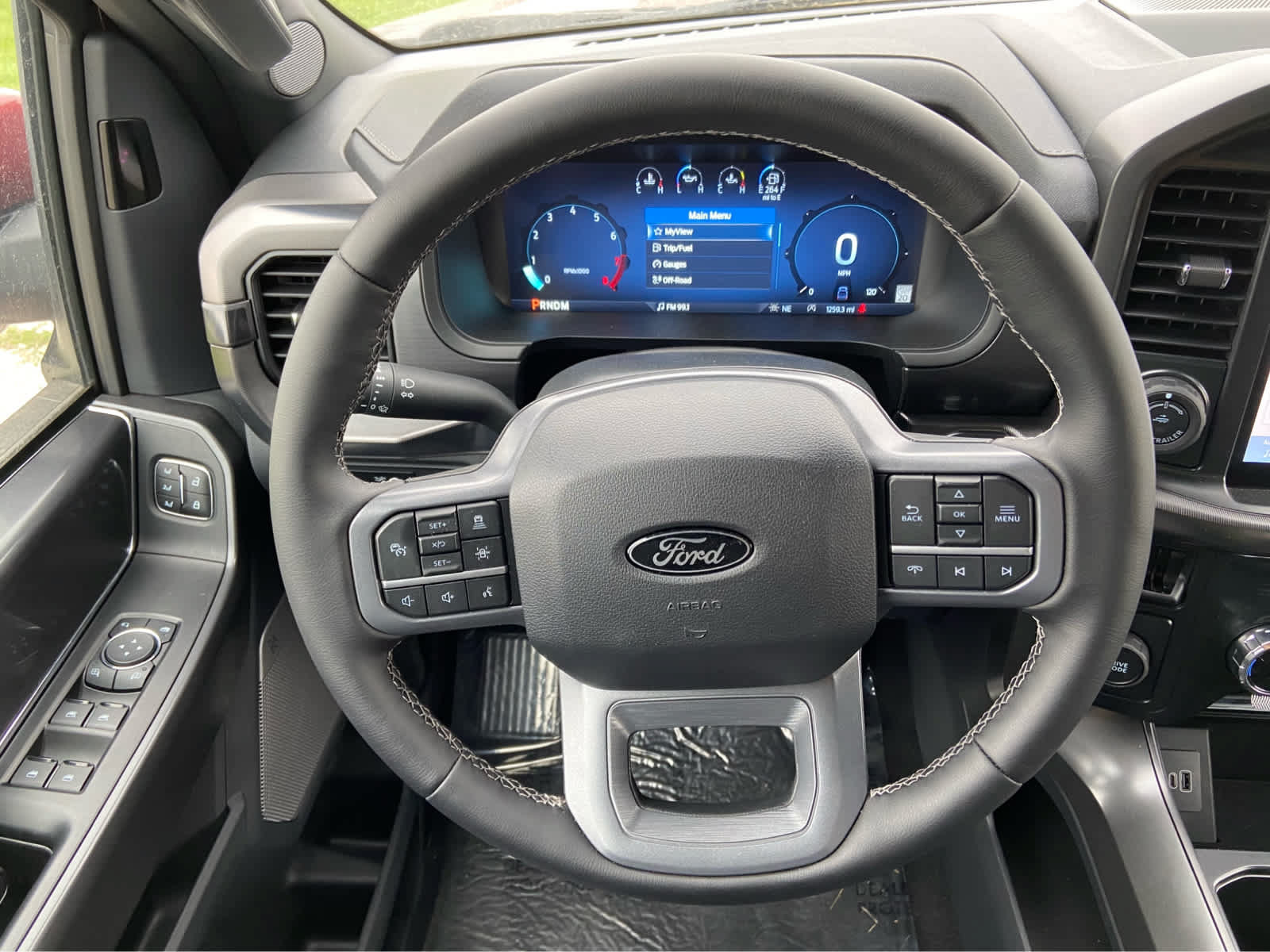 Used 2026 Ford F150 Lariat RWD image 18