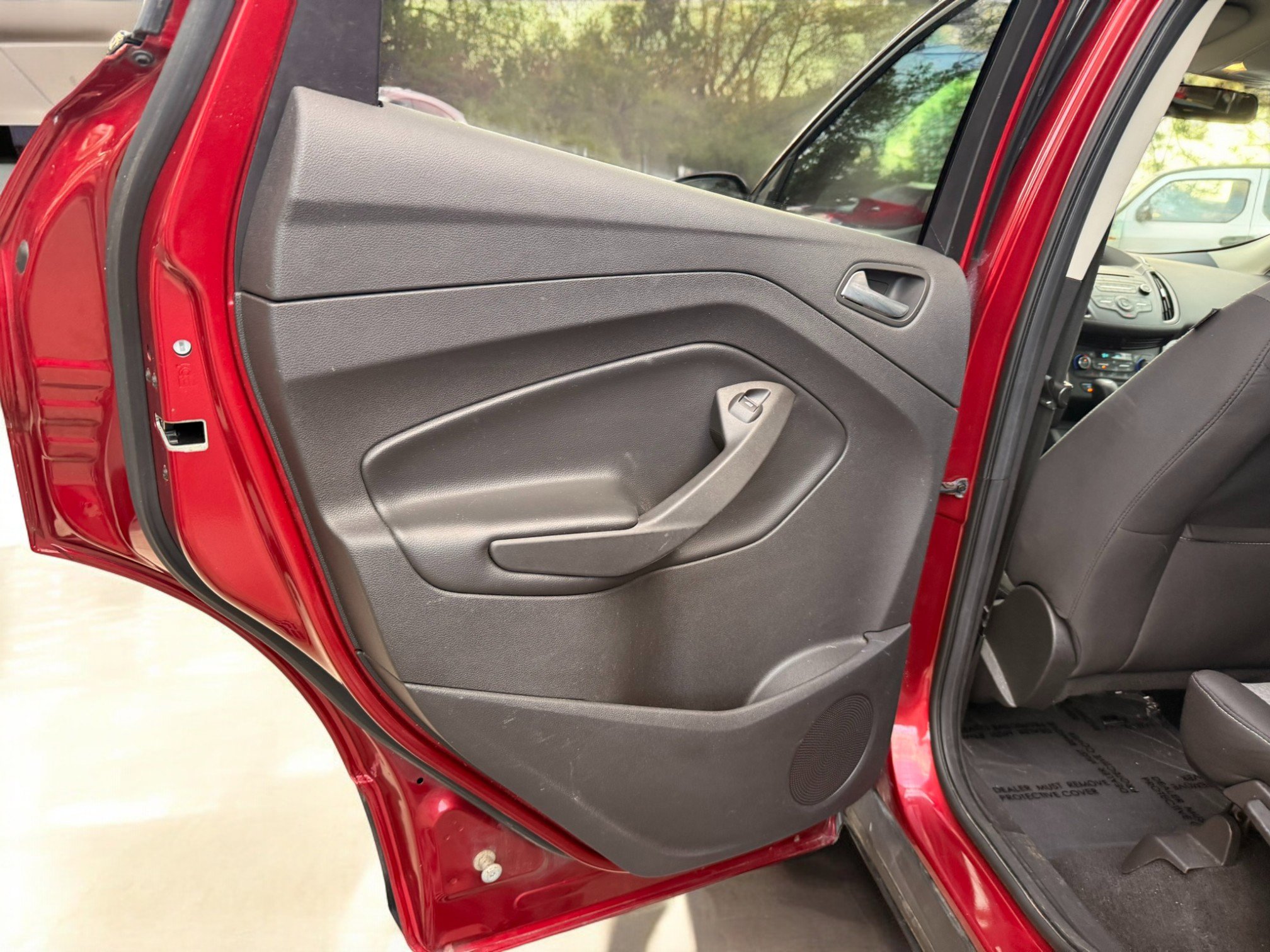 Used 2017 Ford Escape SE image 23