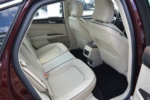 Used 2017 Ford Fusion Platinum AWD/4WD image 22
