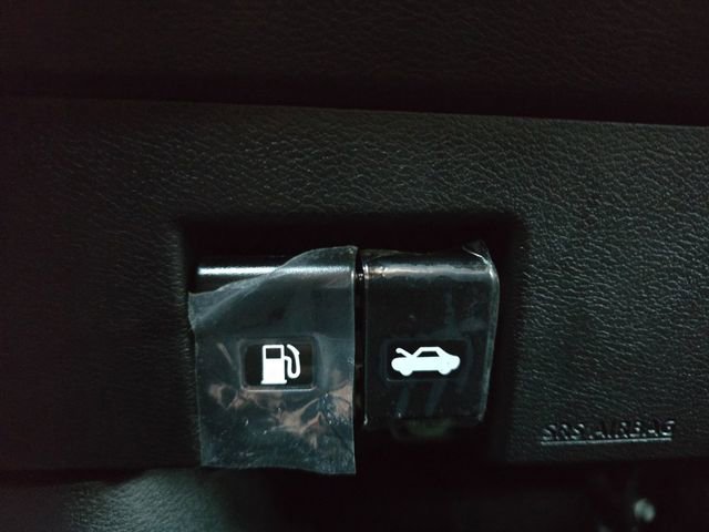 New 2025 Nissan Versa SV image 10