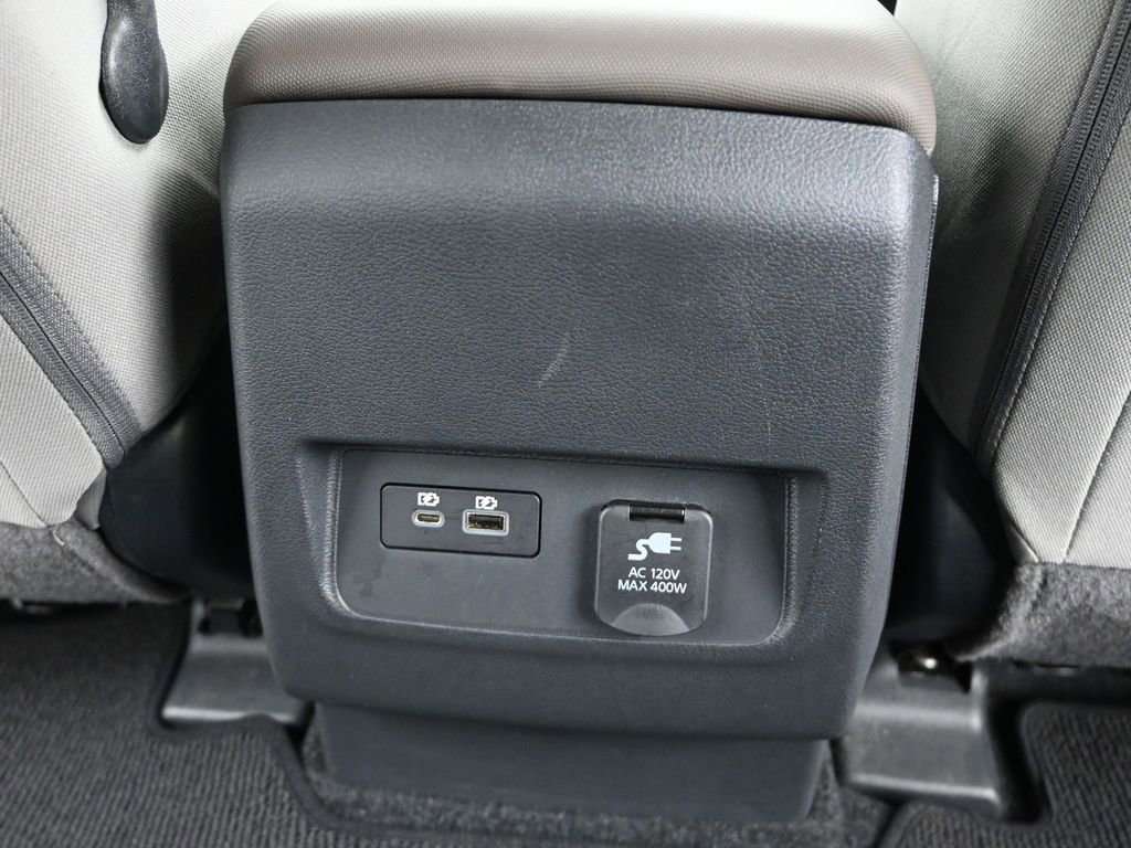 Used 2024 Nissan Frontier SV w/ Technology Package image 13