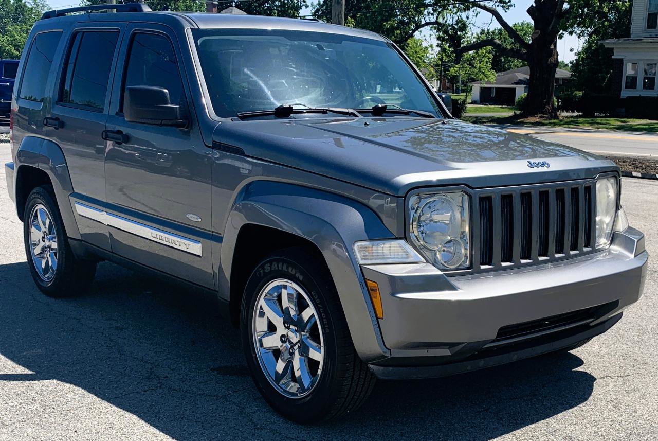 Used 2012 Jeep Liberty Sport AWD/4WD image 7