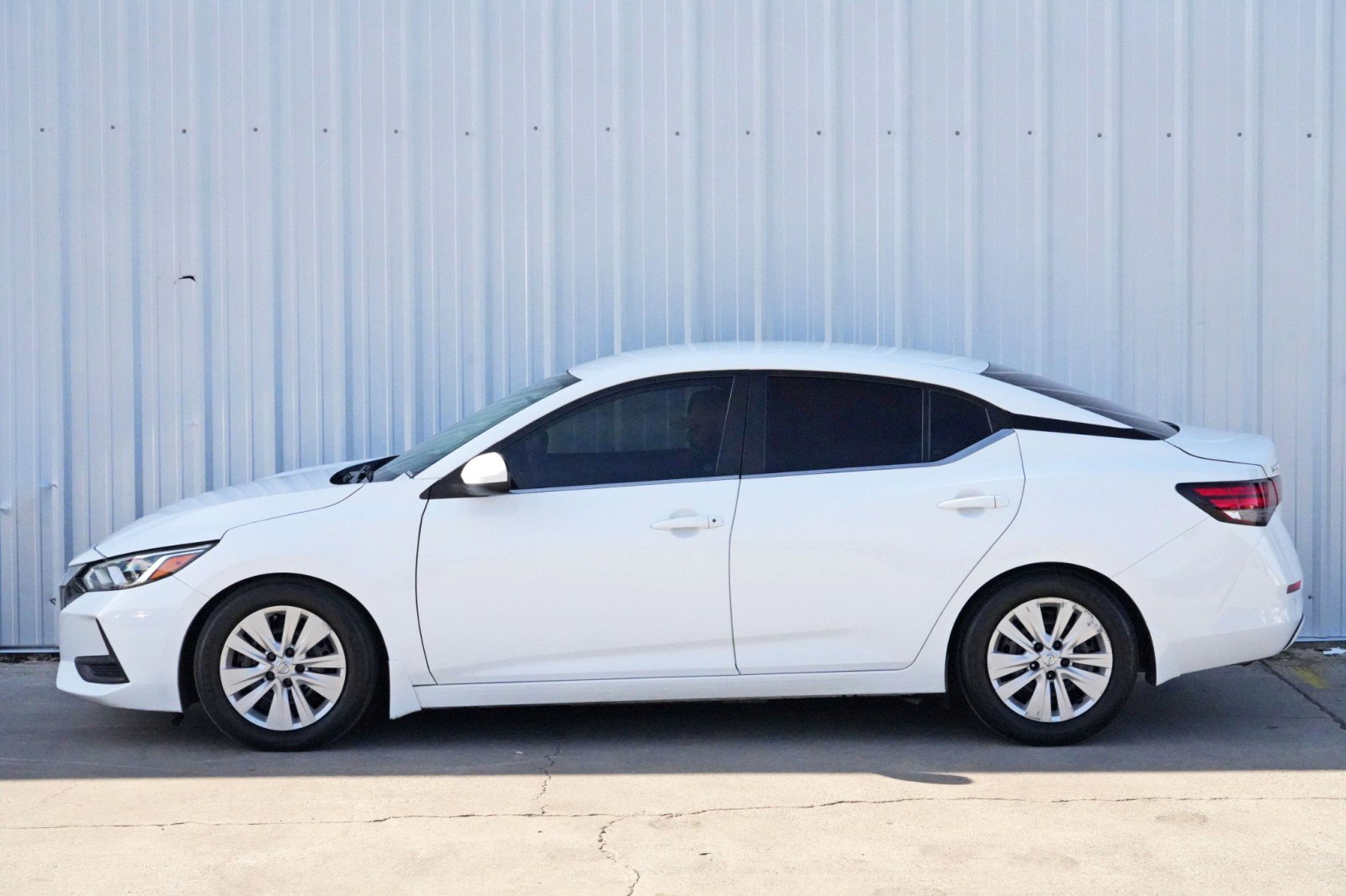 Used 2020 Nissan Sentra S image 40