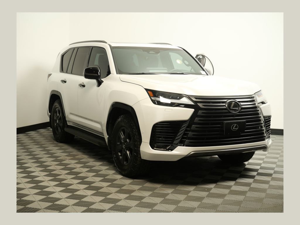 Used 2025 Lexus LX 700h Overtrail image 1